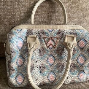 Kelly Wynne Handbag